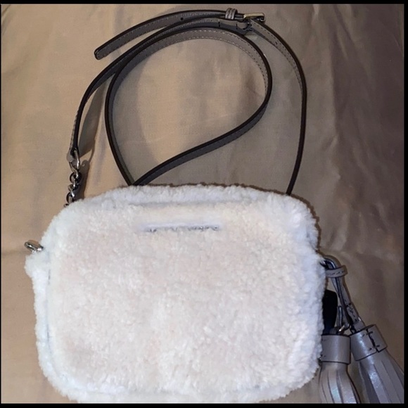 Michael Kors - Picture 1 of 4